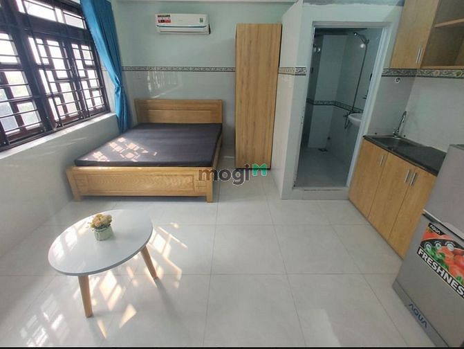 Hình ảnh Studio cửa sổ lớn - đủ nội thất - ngay Sân Bay Tân Sơn Nhất
