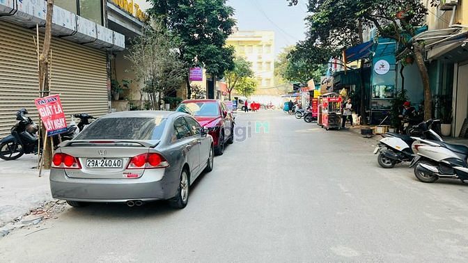 Hình ảnh CẦU GIẤY 105M2 ĐẤT Vỉa hè, Oto Tránh, 7M MT Khủng, KD sầm uất, 28TỶ TL
