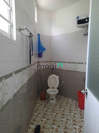 Hình ảnh Cho thuê nhà 2 tầng 3Pn kiệt Lạc Long Quân