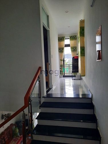 Hình ảnh Cho thuê nhà 2 tầng 3Pn kiệt Lạc Long Quân