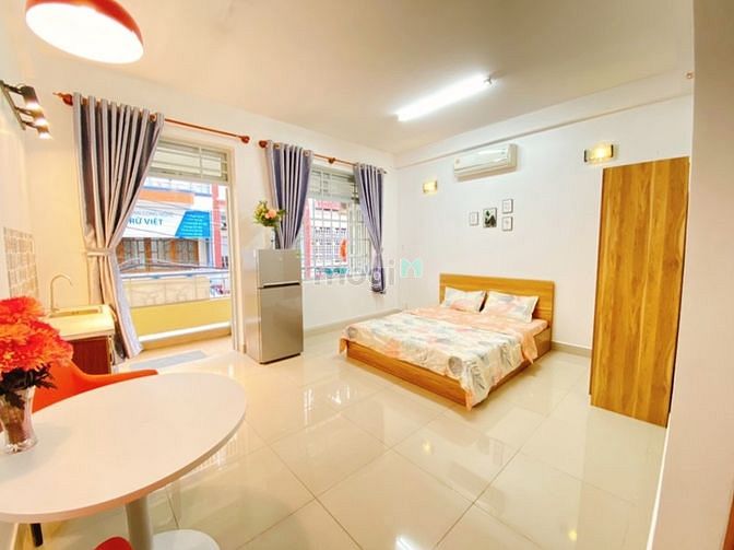 Hình ảnh Studio ban công - đầy đủ nội thất - gần Etown Cộng Hòa