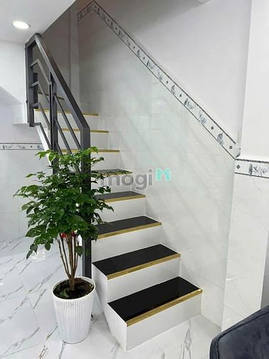 Hình ảnh 2 tầng thành thái q10 pháp lý chuẩn chỉ 2.9x tỷ