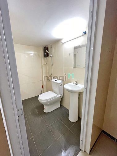 Hình ảnh DUPLEX 4TR8 Quận 1 trung tâm sầm uất