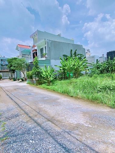Hình ảnh Bán đất  Long Thạnh Mỹ kế bên Vinhome grandpark 98m2 chỉ 4 tỷ 500tr TL