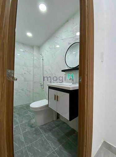 Hình ảnh Cần cho thuê nhà MT 491A Nguyễn Đình Chiểu P.2 Q.3