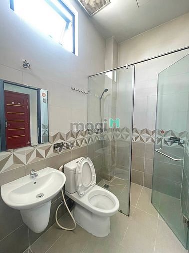 Hình ảnh duplex cửa sổ sofa full nội thất gần Lotte Quận 7