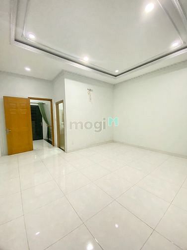 Hình ảnh Cho nữ thuê phòng bancol, Có nội thất, Free Phí dịch vụ, giữ đến t5