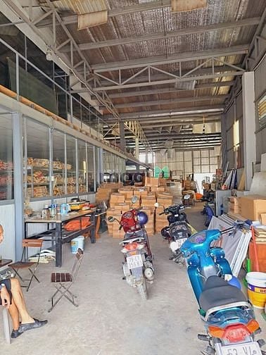 Hình ảnh Xưởng Kinh doanh 2000M2 - Thổ 1.100M2 - Kho Container - Khu Bình Thành
