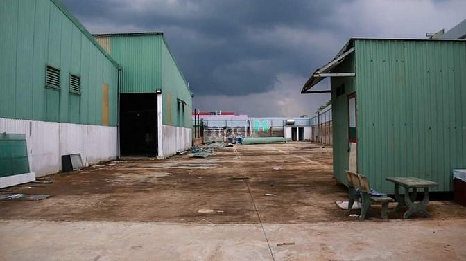 Hình ảnh Xưởng Kinh doanh 2000M2 - Thổ 1.100M2 - Kho Container - Khu Bình Thành