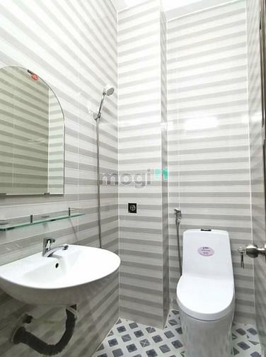 Hình ảnh Cho thuê nhà MT 30A Hoàng Hoa Thám P. 12 Q. Tân Bình.