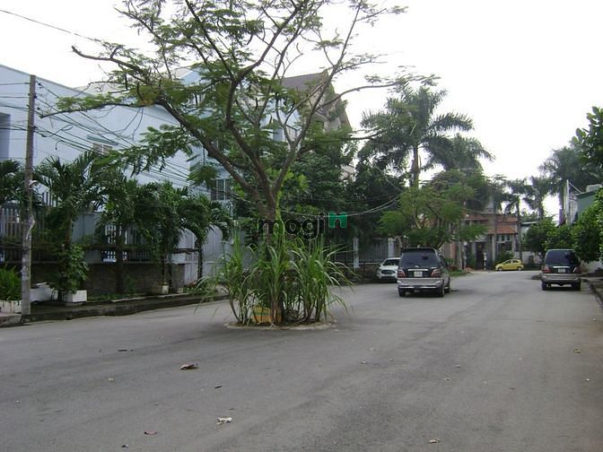 Hình ảnh ĐẤT, BIỆT THỰ, VP, P.TRƯNG BÀY, KHO 300M2 >>744m2, Cách Q.Gò 300m