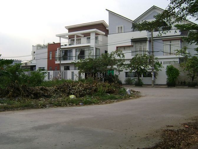 Hình ảnh ĐẤT, BIỆT THỰ, VP, P.TRƯNG BÀY, KHO 300M2 >>744m2, Cách Q.Gò 300m
