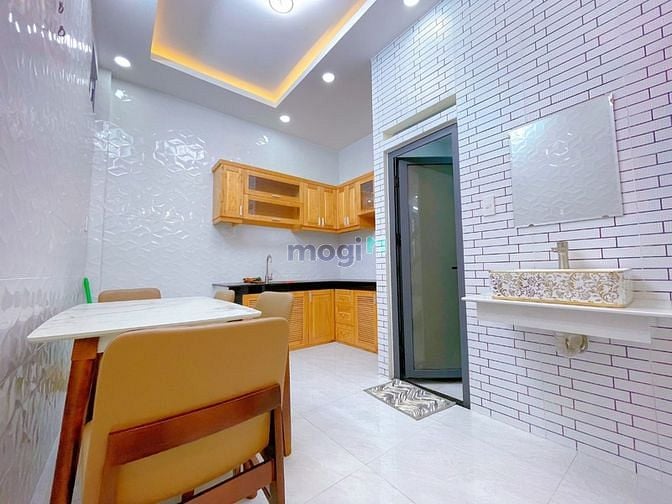 Hình ảnh Thanh lý nhà đẹp Lý Thái Tổ P9 42m2 3PN 1ty910 SHR