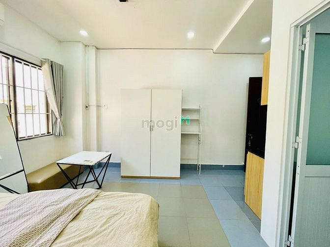 Hình ảnh Căn Hộ Ngay Cầu Bông Q1_Cửa Sổ Lớn_Full Nội Thất