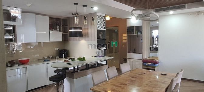 Hình ảnh Bán nhanh ch thuận việt quận 11, 89 m2 3pn , giá 3,5 tỷ , sổ đầy đủ.