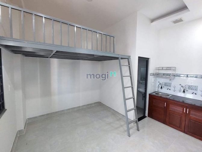 Hình ảnh Trọ có gác giá rẻ, cửa sổ thoáng, có thang máy