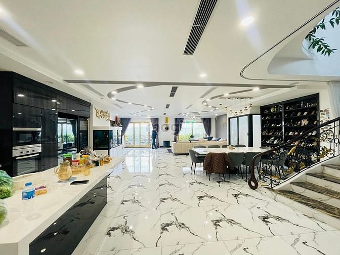 Hình ảnh Bán Toà Căn Hộ Phố Vĩnh Phúc - Quận Ba Đình - Diện Tích 300m2 x 10t