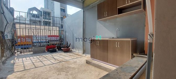 Hình ảnh Cho Thuê CHDV 1PN Balcon Sân Vườn Gần Ngã Tư Bảy Hiền Quận Tân Bình