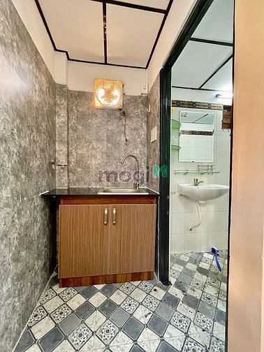 Hình ảnh Hoàng Hoa Thám - Studio full nội thất