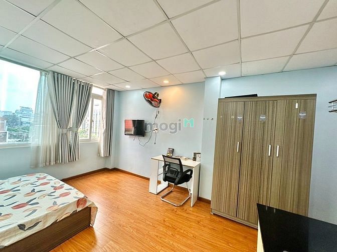 Hình ảnh Mb6623 nạp rút nhanh chóng studio full nội thất , cửa sổ lớn , gần chợ bến thành .