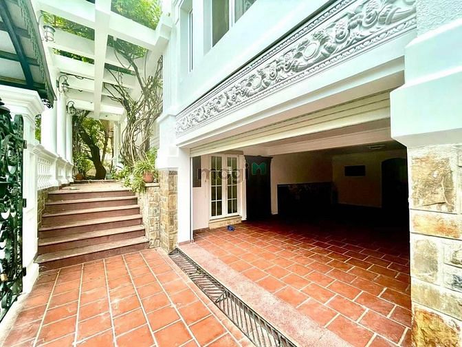 Hình ảnh Cho thuê biệt thự compound đường Thảo Điền  Q2. 333 m2 .150tr