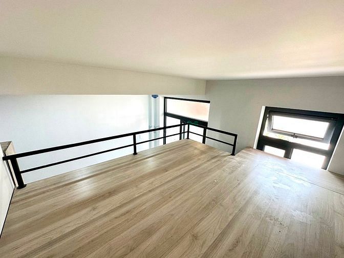 Hình ảnh Duplex ban công full nội thất gần sân bay Tân Sơn Nhất - ĐH HUFLIT