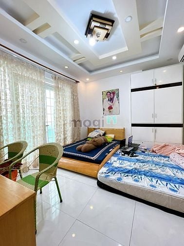 Hình ảnh Bán biệt thự hẻm 230 Tôn Đản, phường 8 quận 4 - 150m2