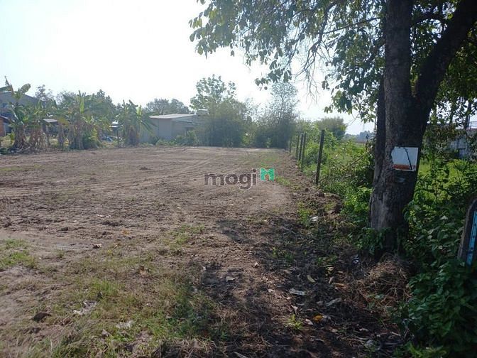 Hình ảnh Bán đất (14x36)m2 đất thổ cư. Mặt tiền tỉnh lộ 7. Giá 6,5 tỷ