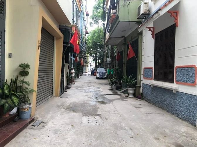 Hình ảnh Bán Đất Phố Nguyễn Hoàng Tôn - Tây Hồ. Phân Lô. DT 68M2. Giá 5,5 Tỷ