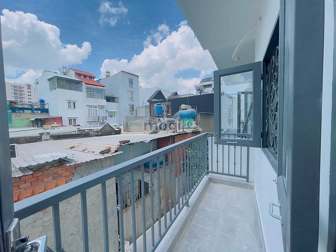 Hình ảnh Phòng trọ ban công 30m2 cực thoáng Phan Huy Ích