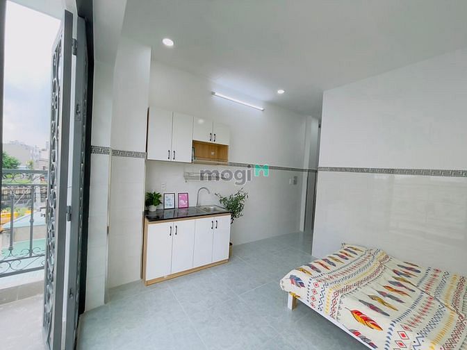 Hình ảnh Phòng trọ ban công 30m2 cực thoáng Phan Huy Ích