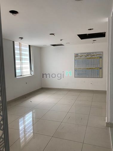 Hình ảnh Cho Thuê Nhà Mặt Tiền 228 - 230 Ngô Gia Tự , Phường 4, Quận 10 !
