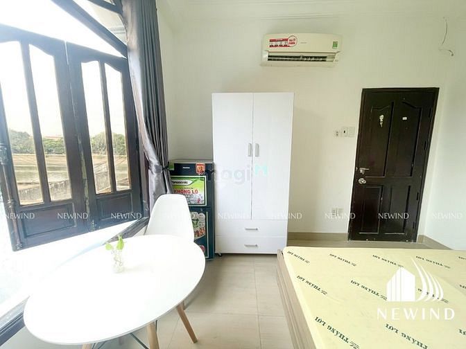 Hình ảnh Studio cửa sổ lớn full nội thất giá rẻ