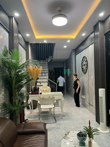 Hình ảnh Bán nhà mặt tiền Tôn Thất Thuyết (có cửa hậu), Q4; 61m2; 4T mới đẹo