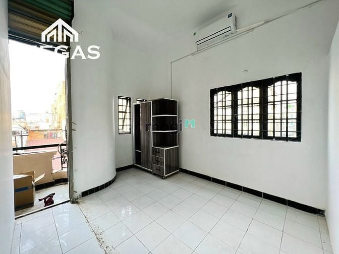 Hình ảnh Phòng Studio Mới Xây Ngay Lê Đình Cẩn -Tên Lửa, Ban Công Sẵn Nội Thất