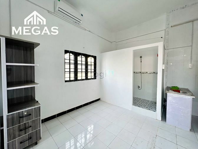 Hình ảnh Phòng Studio Mới Xây Ngay Lê Đình Cẩn -Tên Lửa, Ban Công Sẵn Nội Thất