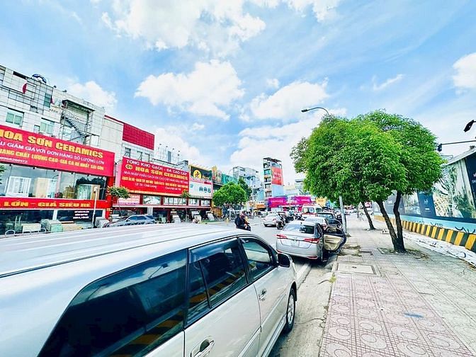 Hình ảnh Cho thuê Mặt tiền 218A Thành Thái, P.15, Quận 10, ngang 10x15m, 55tr