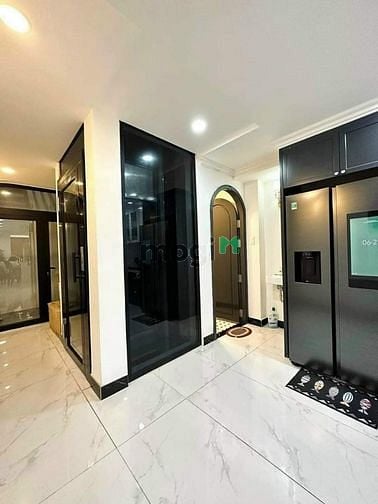 Hình ảnh Siêu phẩm ( có thang máy VIP ) - NGAY KHU PHỐ ẨM THỰC PHAN XÍCH LONG