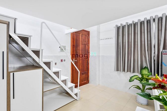 Hình ảnh Duplex Full Nội Thất Cửa Sổ Rộng và Hành Lang Thoáng Mát