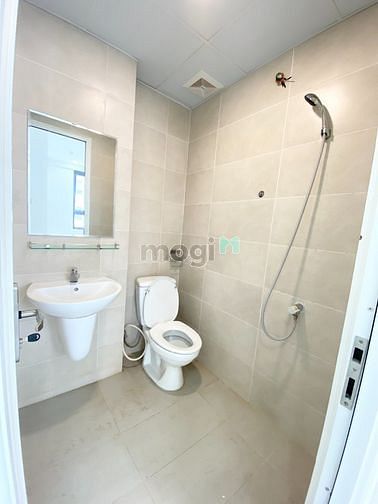Hình ảnh Cần cho thuê gấp căn 2pn2wc 5tr tầng cao view thoáng, gió vivu