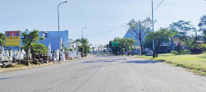 Hình ảnh Bán gấp lô đất đường Thổ Sơn 2 gần núi Non Nước giá rẻ chỉ 2,6 tỷ