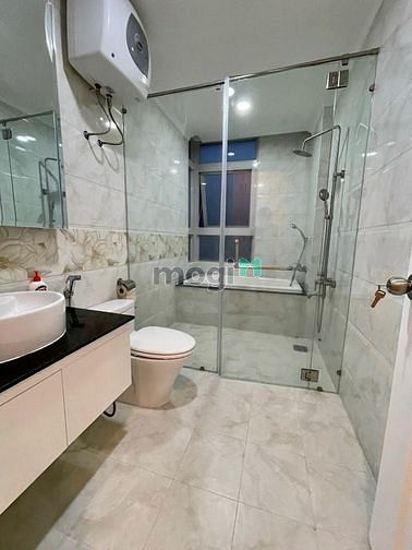Hình ảnh Kẹt tiền bán gấp cc cao cấp Masteri Thảo Điền Q2,3PN,98m2,shr