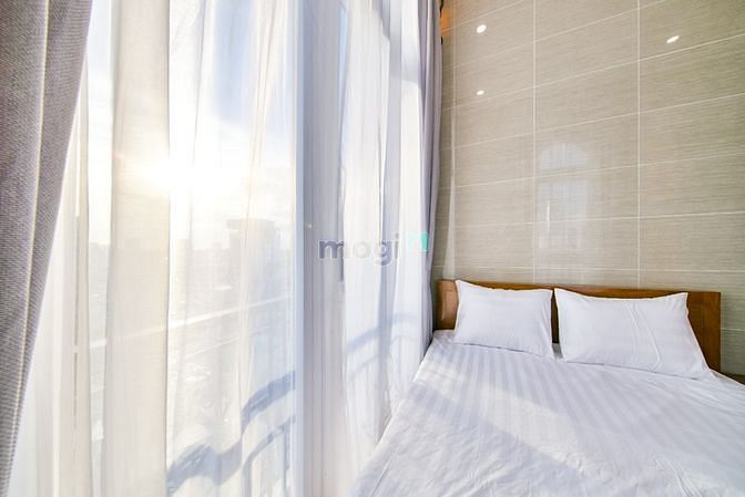 Hình ảnh Penthouse 2PN Ban Công Lớn Có GYM & RoofTop Free Ở Phố Phan Xích Long