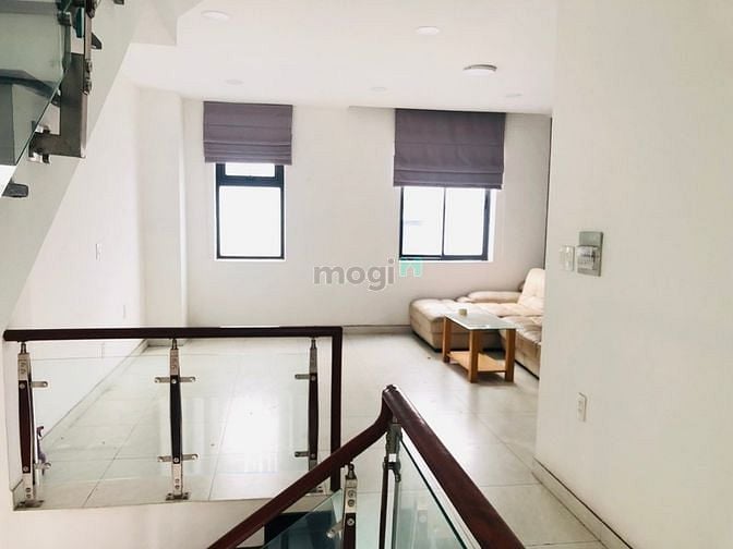 Hình ảnh Chuyên cho thuê nhà phố Lakeview City Q.2 giá 26 triệu full nội thất