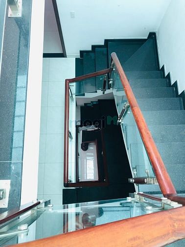 Hình ảnh Chuyên cho thuê nhà phố Lakeview City Q.2 giá 26 triệu full nội thất