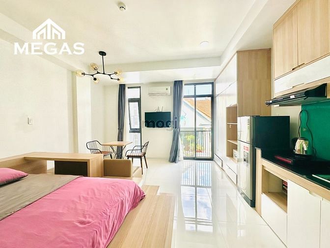 Hình ảnh Căn Hộ Studio Ban Công Lớn - Dọn VS Thay Drap 2Lần/Tuần - Ngay Sân Bay