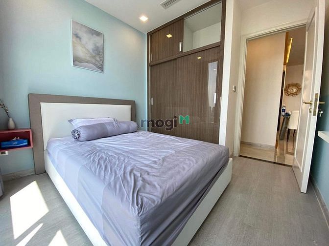 Hình ảnh ✅ chị gái gửi cho thuê căn Vinhome golden river bason quận 1 . ⭕️2pn2w