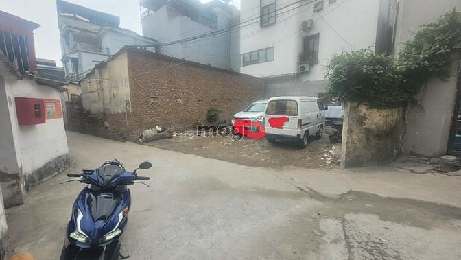 Hình ảnh Bán đất ngay ngã tư Thạch Bàn Cổ Linh - Ô tô vào đất chỉ hơn 4 tỷ