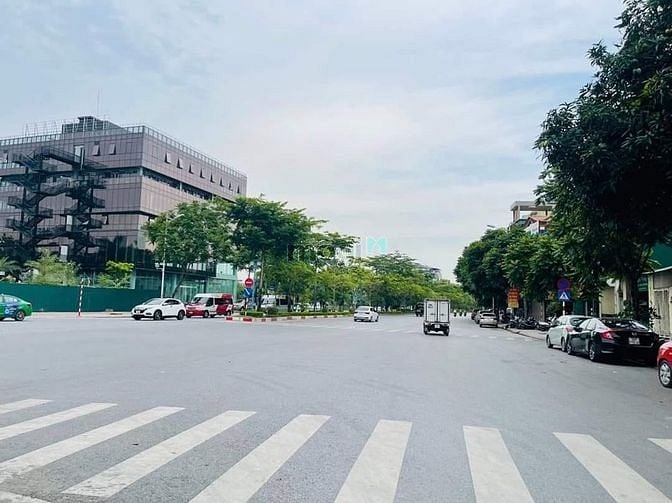 Hình ảnh Bán đất Cổ Linh - Ô tô vào đất - 55M - MT5M - Chỉ 4 TỶ