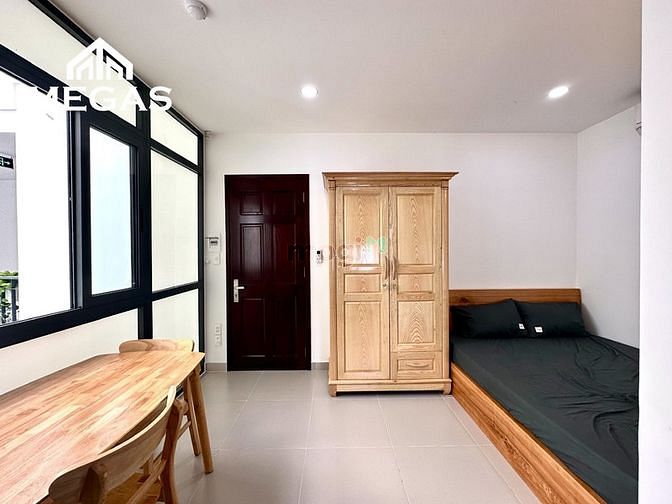 Hình ảnh Cho Thuê Căn Hộ Full Nội Thất Cửa Sổ Thoáng Ngay ETOWM Cộng Hòa